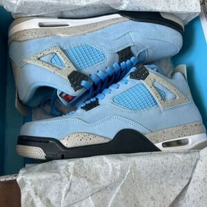 Jordan 4 University blue